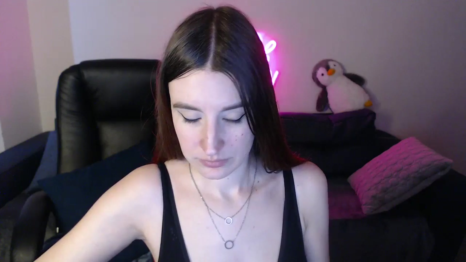 Gallery image thumbnail from Brocard's myfreecams stream on, 03/22/2025, 12:46 image 3 of 20