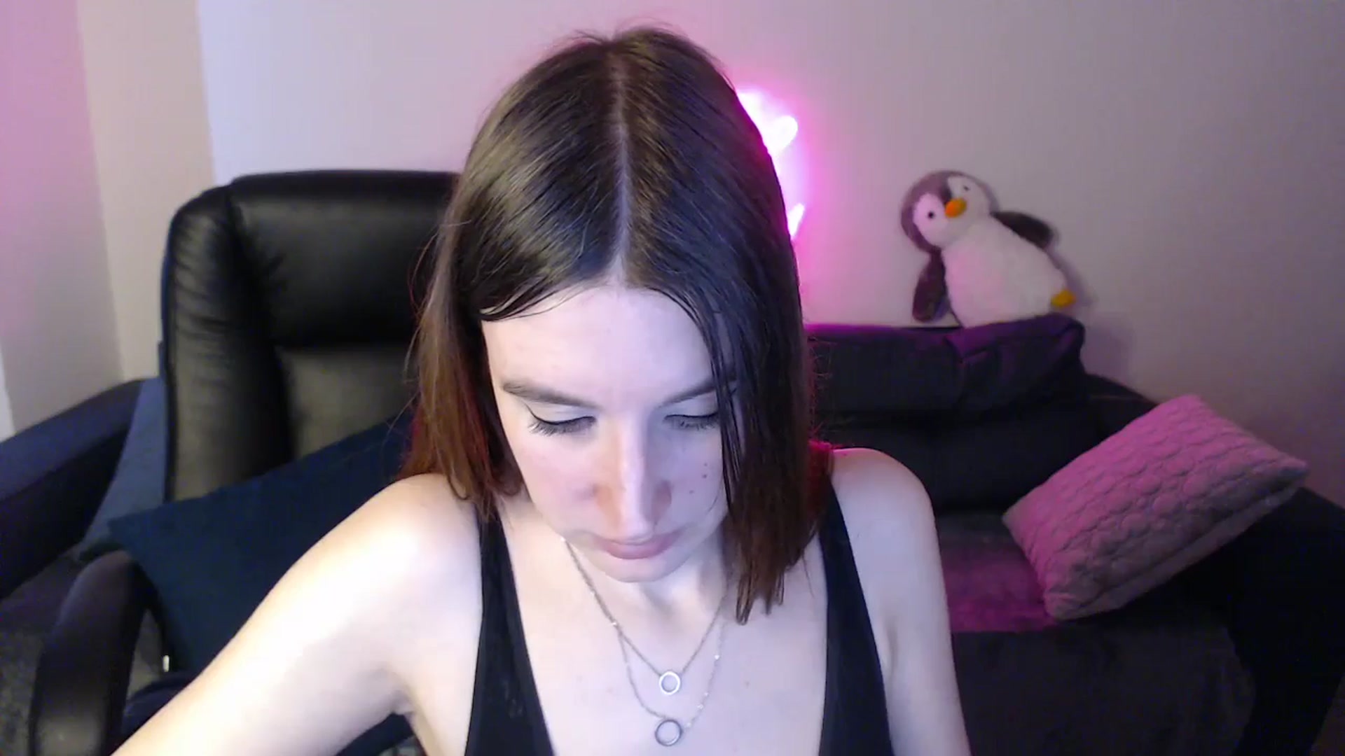 Gallery image thumbnail from Brocard's myfreecams stream on, 03/22/2025, 12:46 image 12 of 20