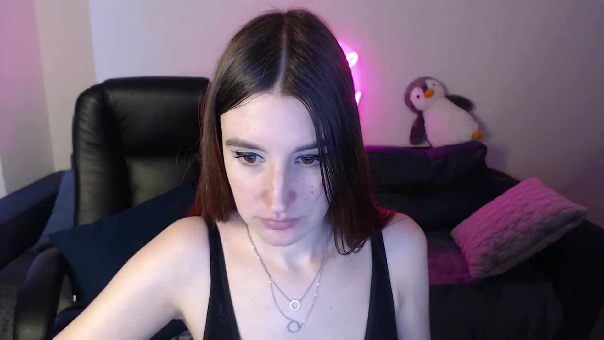 Gallery image thumbnail from Brocard's myfreecams stream on, 03/22/2025, 12:46 image 7 of 20