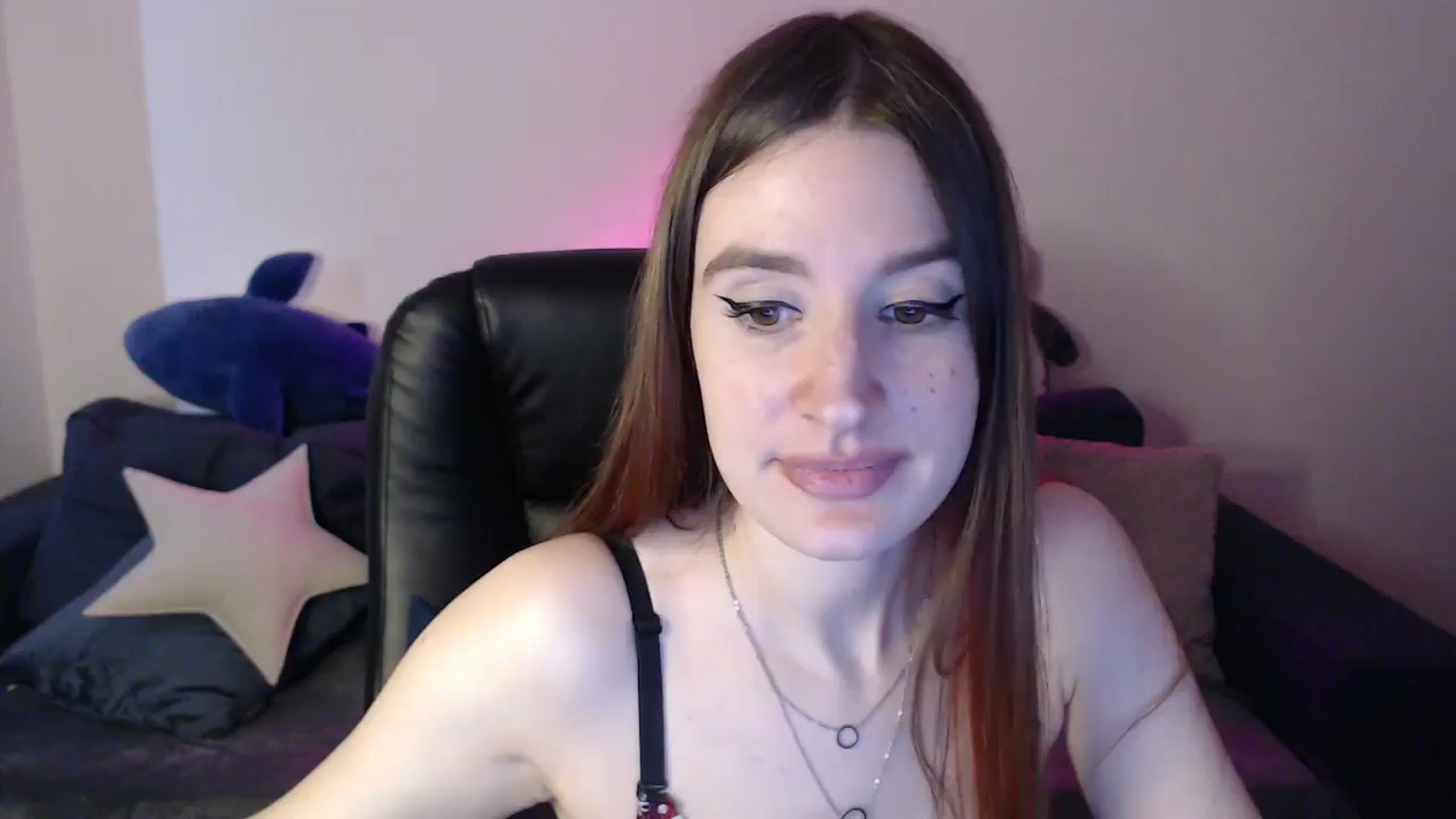 Gallery image thumbnail from Brocard's myfreecams stream on, 03/24/2025, 10:24 image 8 of 20