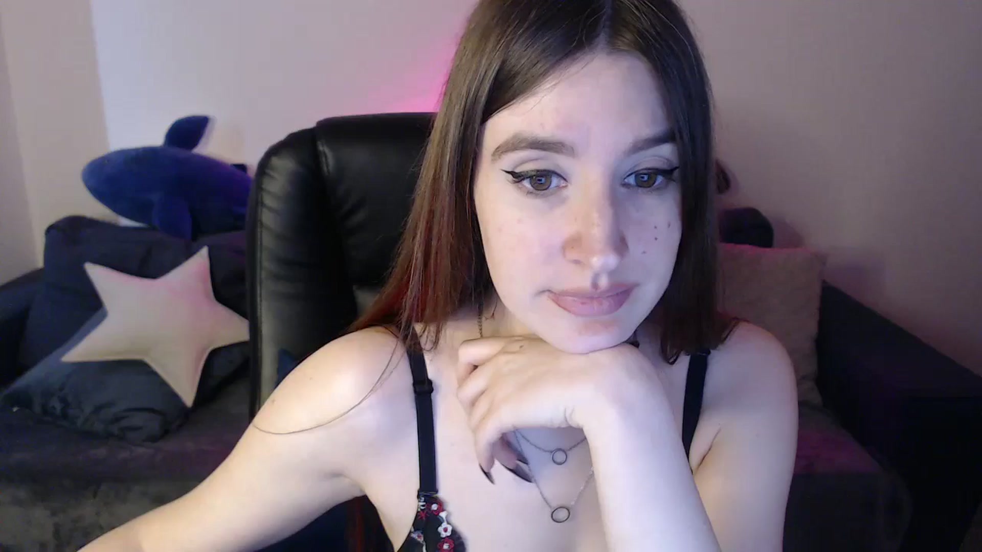 Gallery image thumbnail from Brocard's myfreecams stream on, 03/24/2025, 10:24 image 15 of 20