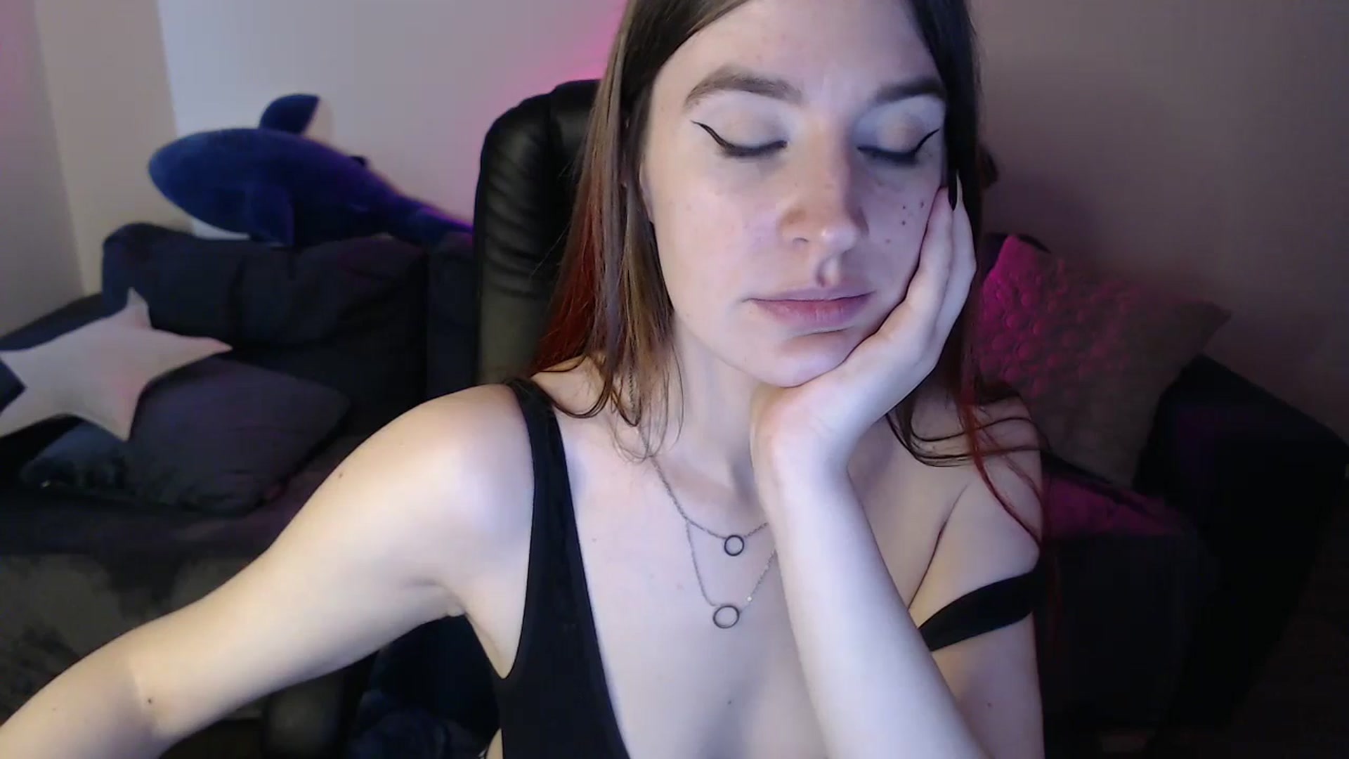 Gallery image thumbnail from Brocard's myfreecams stream on, 03/25/2025, 10:45 image 19 of 20