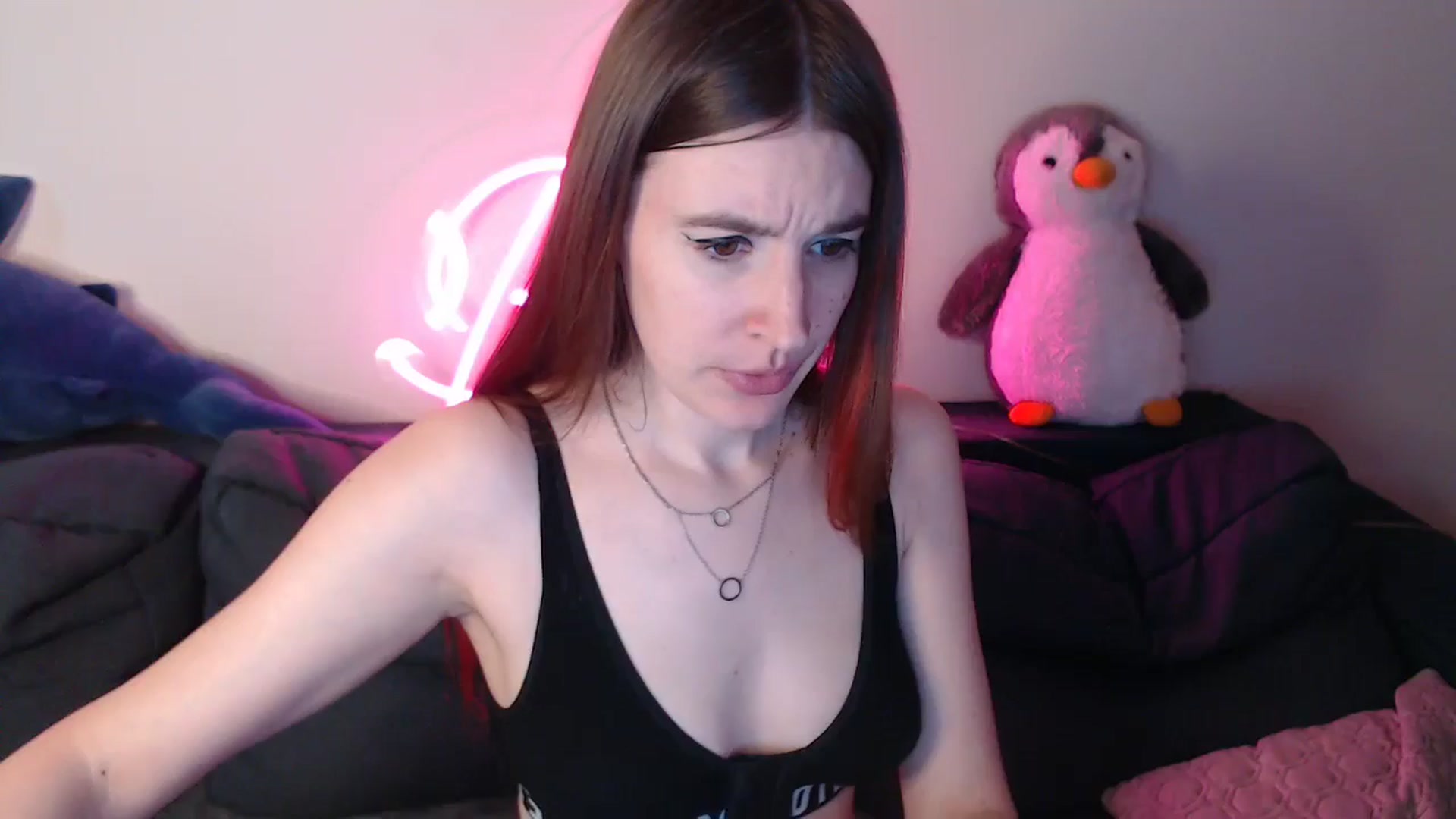 Gallery image thumbnail from Brocard's myfreecams stream on, 03/25/2025, 13:36 image 15 of 20