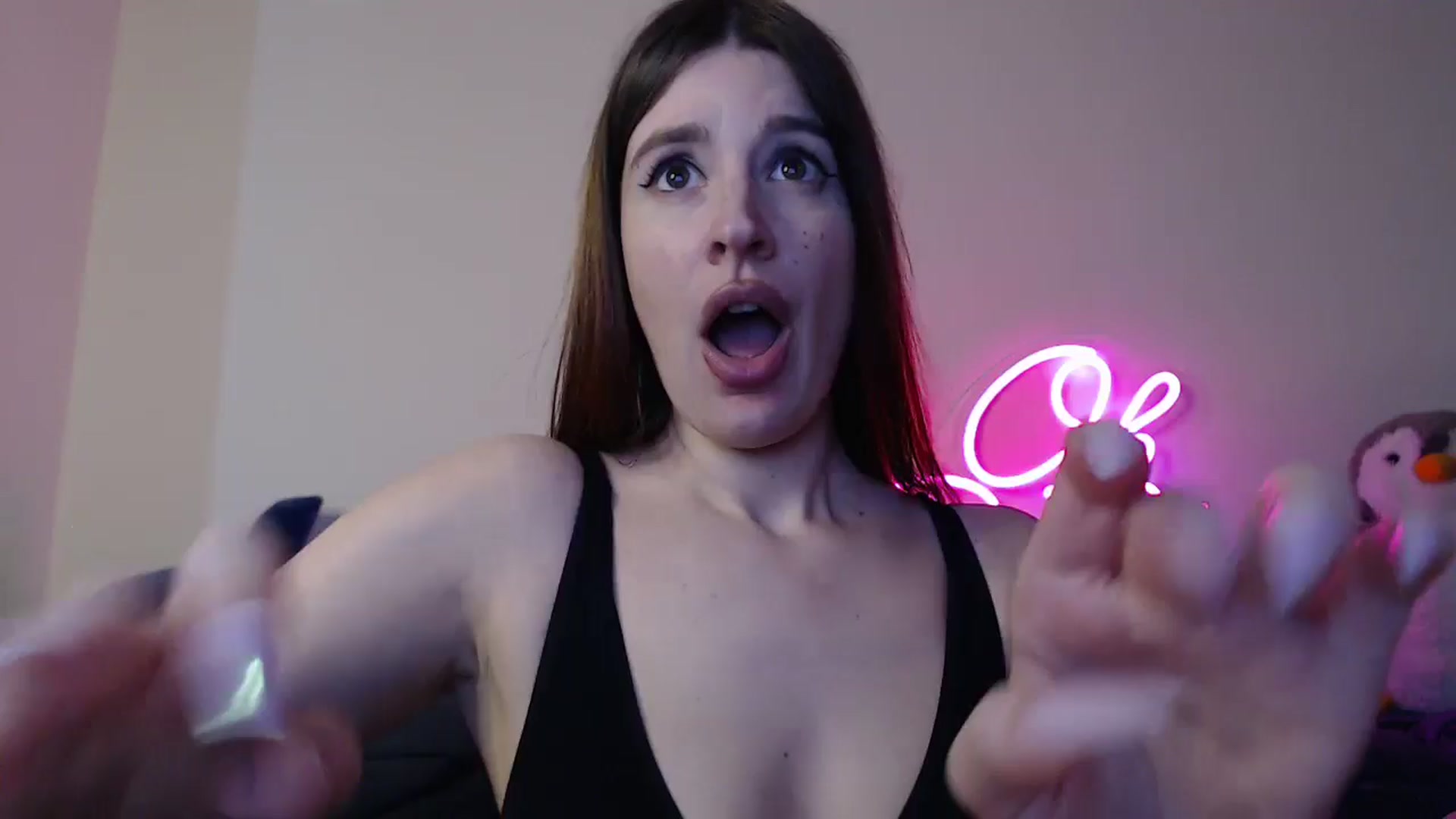 Gallery image thumbnail from Brocard's myfreecams stream on, 04/06/2025, 12:21 image 4 of 20