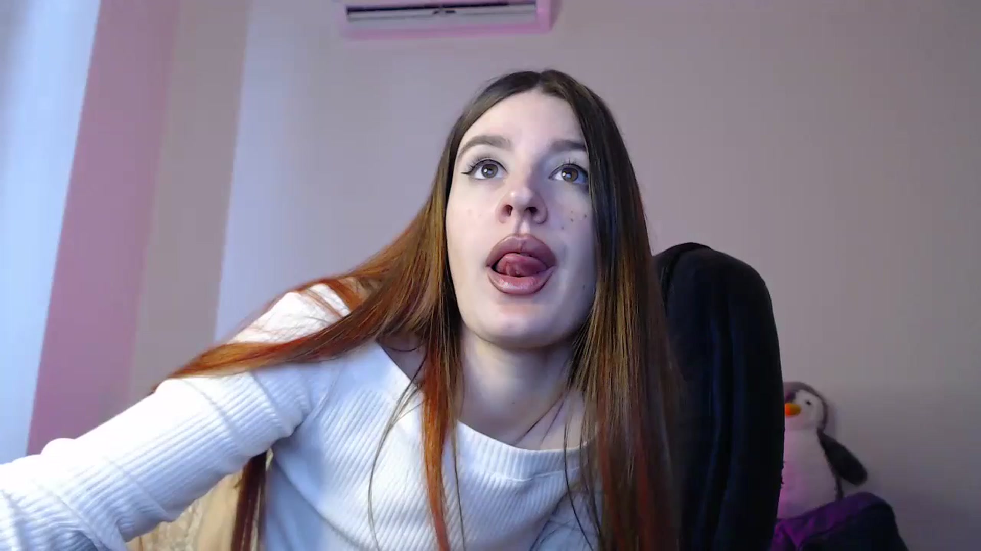 Gallery image thumbnail from Brocard's myfreecams stream on, 04/07/2025, 09:44 image 10 of 20