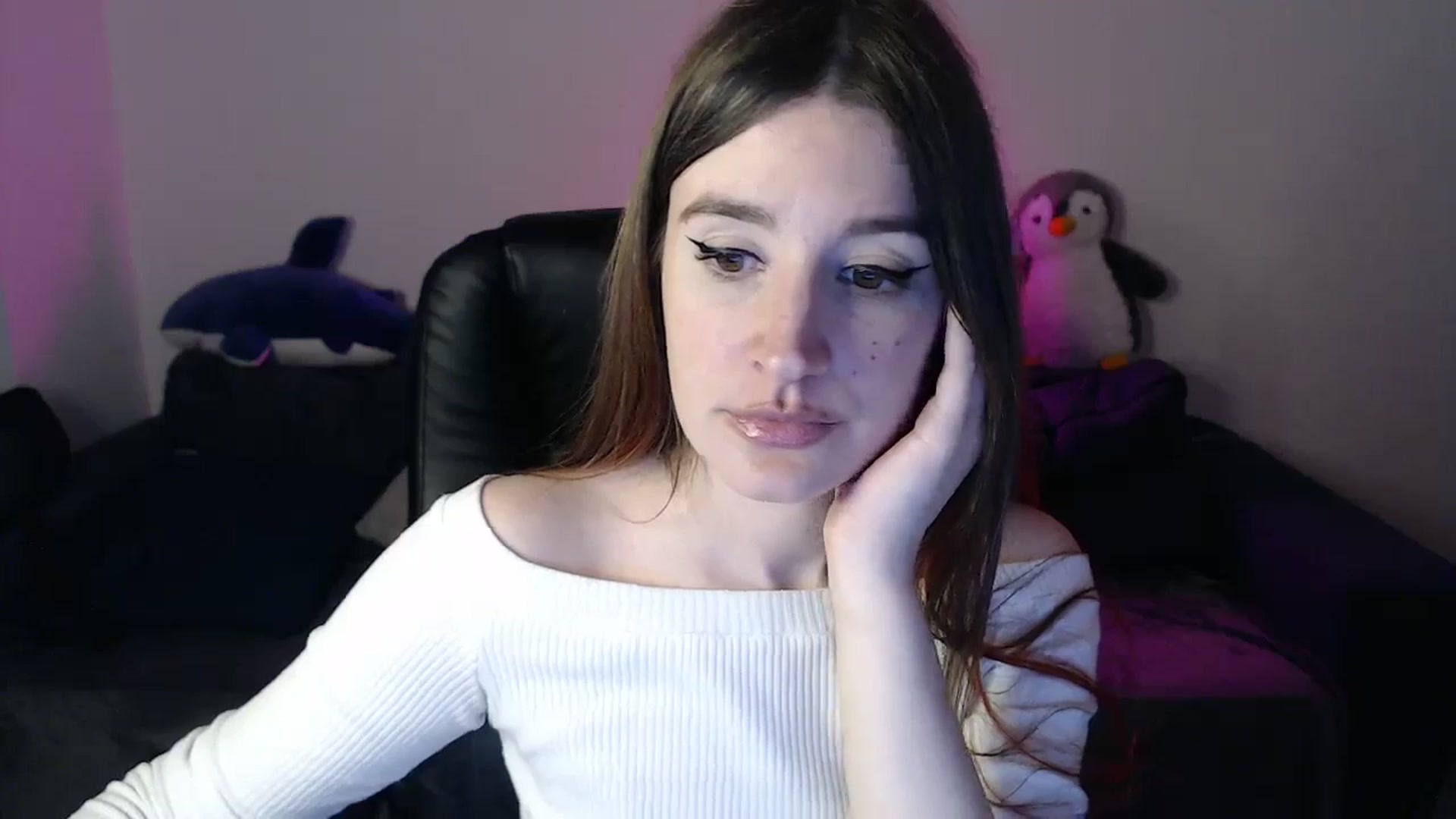Gallery image thumbnail from Brocard's myfreecams stream on, 04/14/2025, 11:14 image 11 of 20