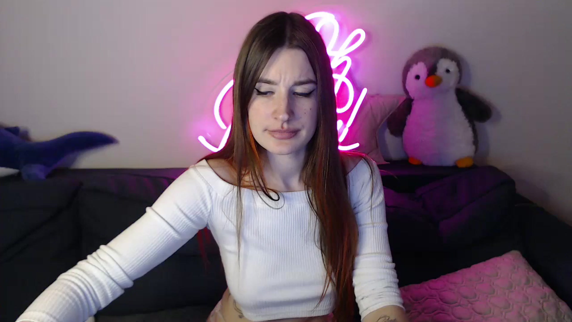 Gallery image thumbnail from Brocard's myfreecams stream on, 04/14/2025, 13:29 image 12 of 20