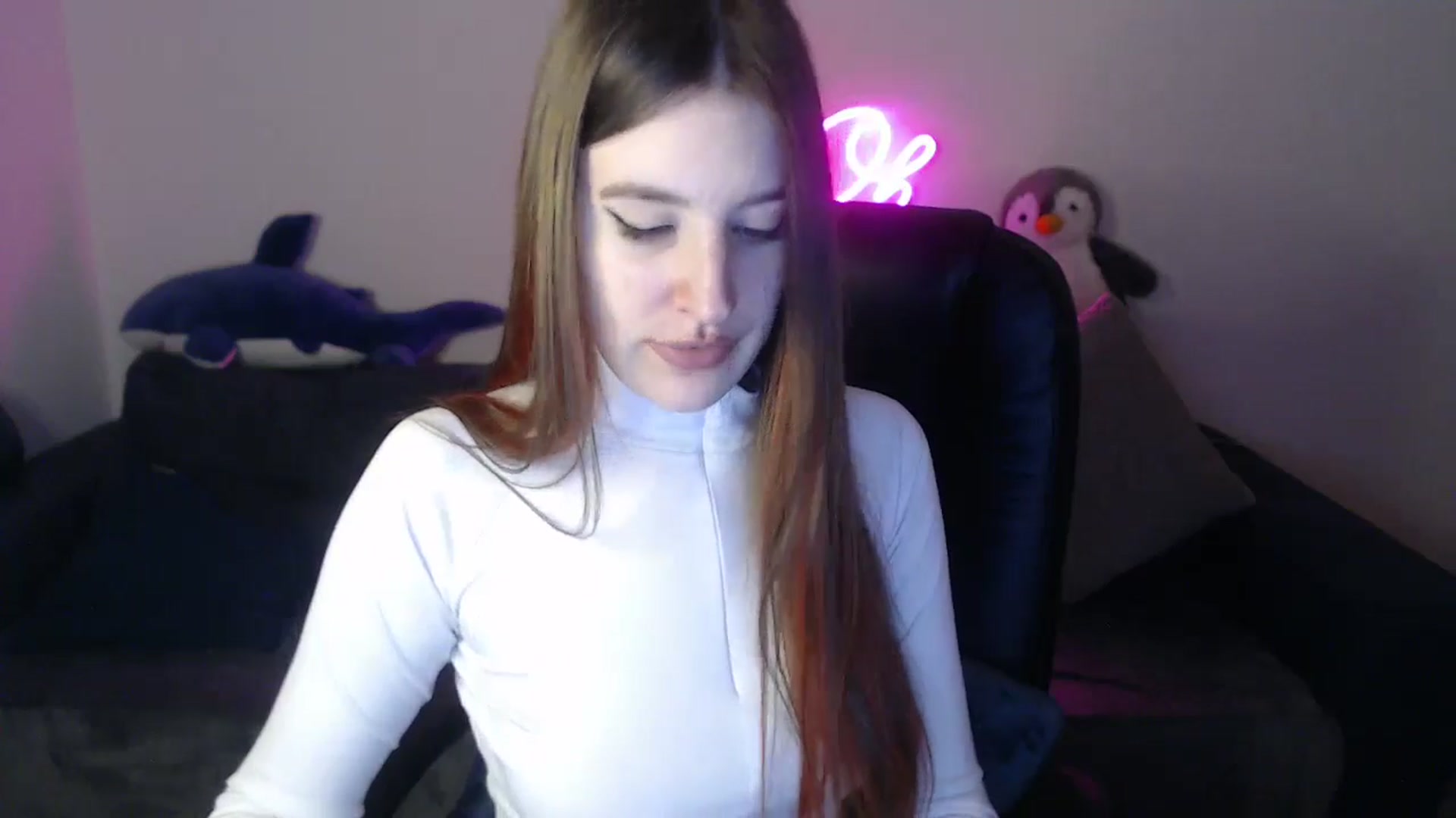 Gallery image thumbnail from Brocard's myfreecams stream on, 04/15/2025, 09:02 image 9 of 20
