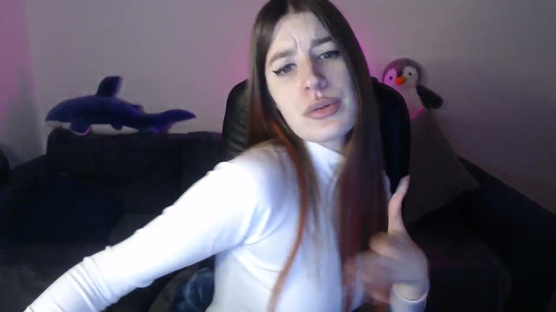 Gallery image thumbnail from Brocard's myfreecams stream on, 04/15/2025, 09:02 image 2 of 20