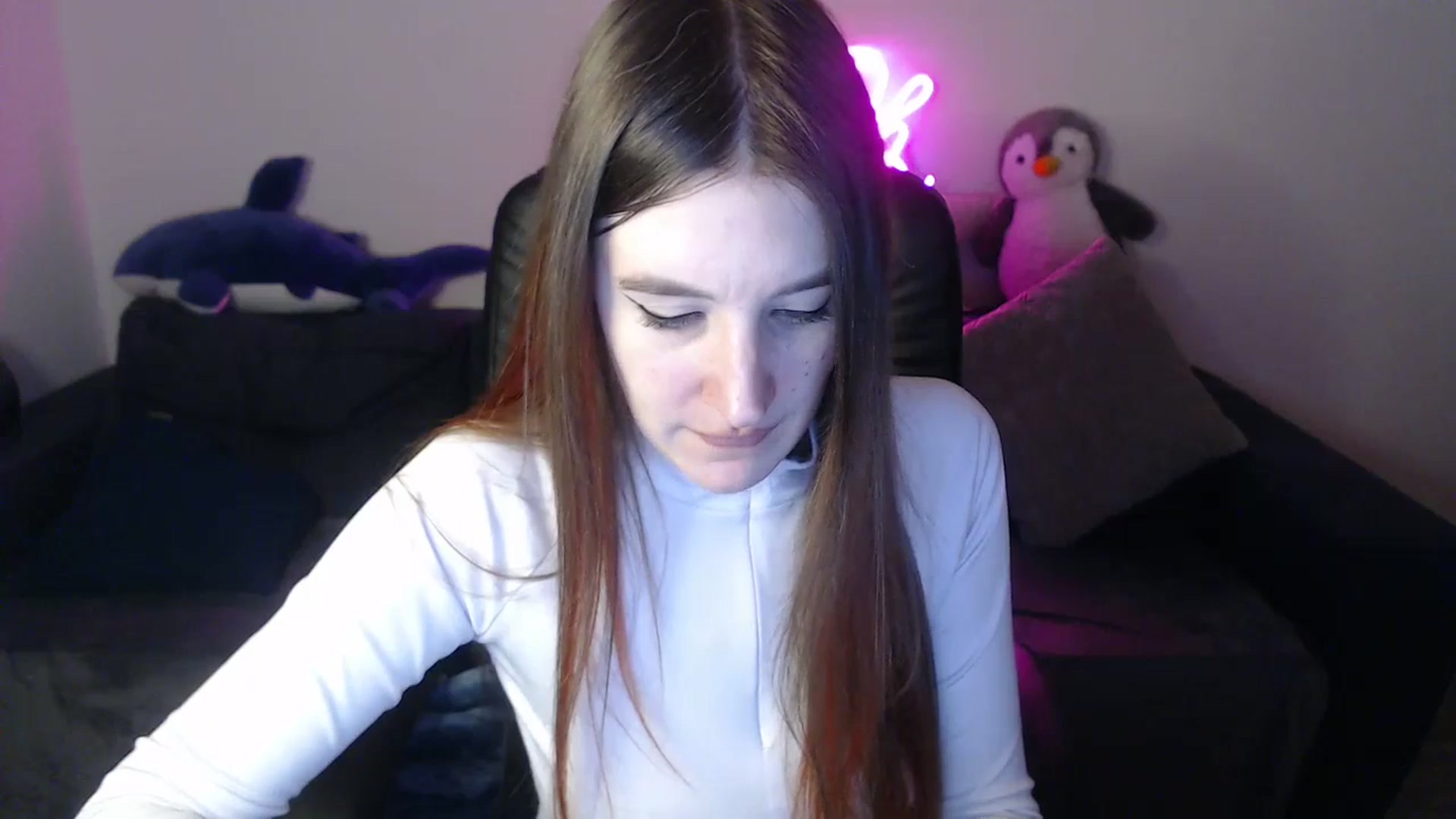 Gallery image thumbnail from Brocard's myfreecams stream on, 04/15/2025, 10:07 image 7 of 20