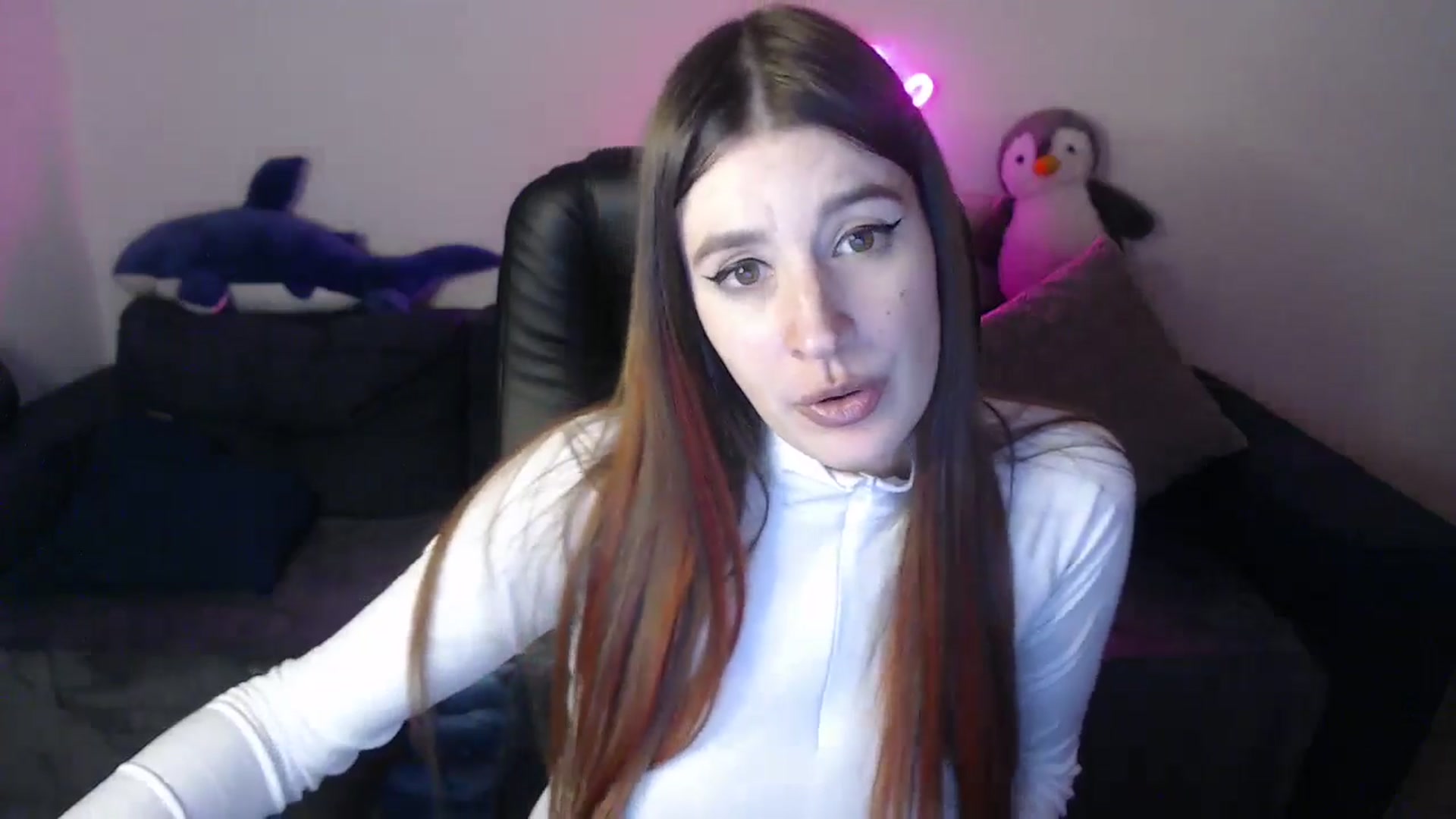 Gallery image thumbnail from Brocard's myfreecams stream on, 04/15/2025, 10:07 image 15 of 20