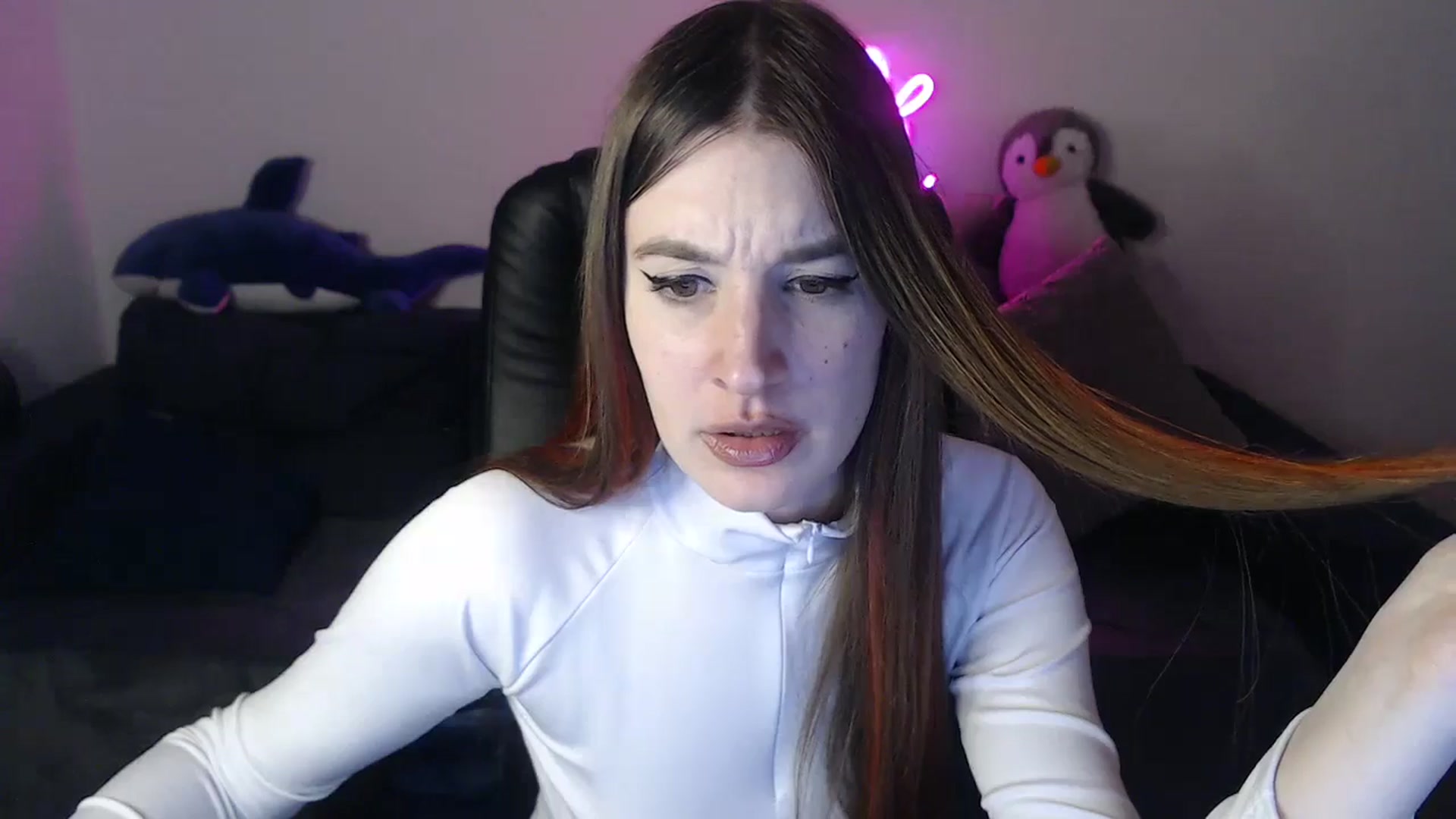 Gallery image thumbnail from Brocard's myfreecams stream on, 04/15/2025, 10:07 image 11 of 20