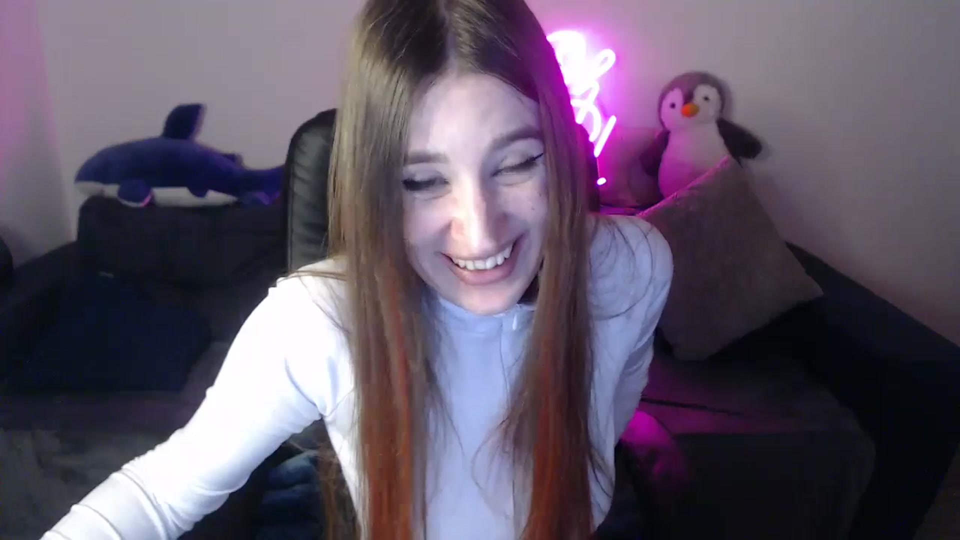 Gallery image thumbnail from Brocard's myfreecams stream on, 04/15/2025, 10:07 image 4 of 20
