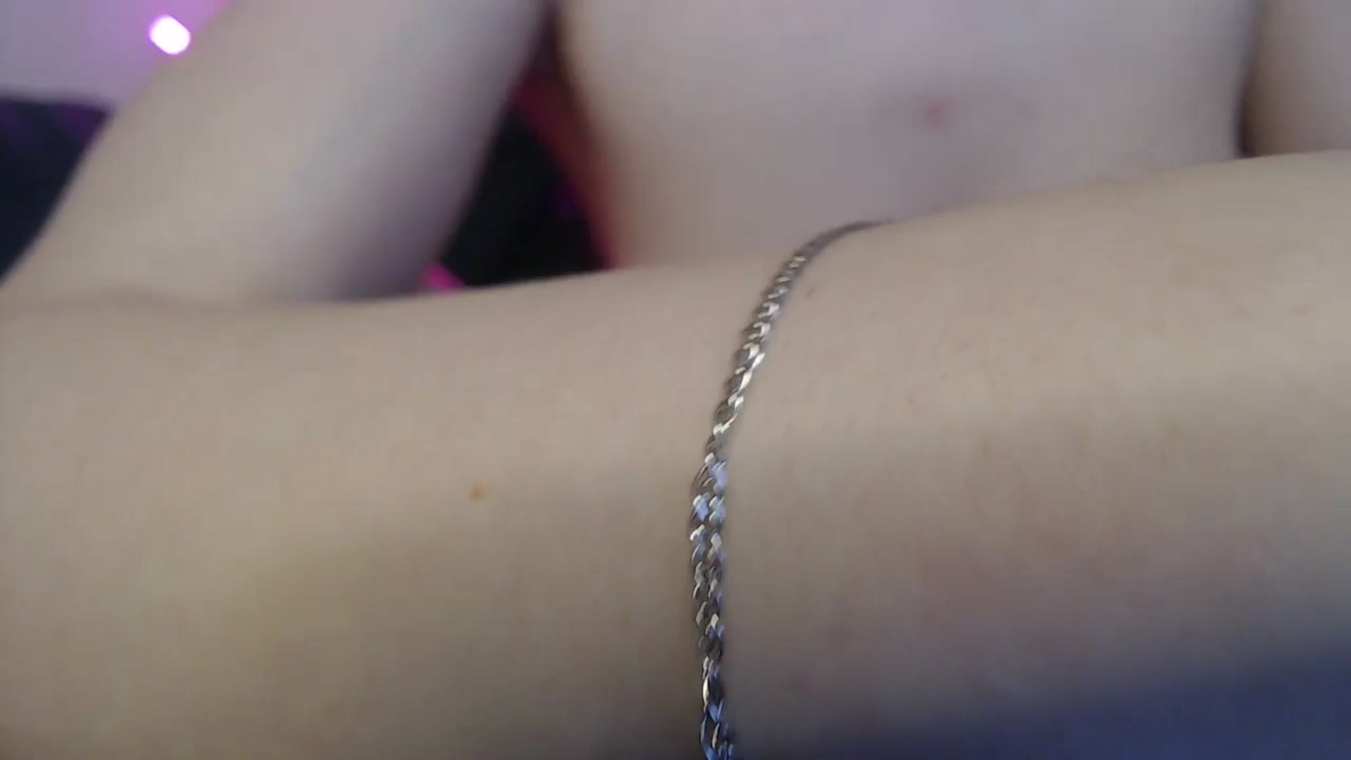 Gallery image thumbnail from Brocard's myfreecams stream on, 04/16/2025, 13:08 image 7 of 20