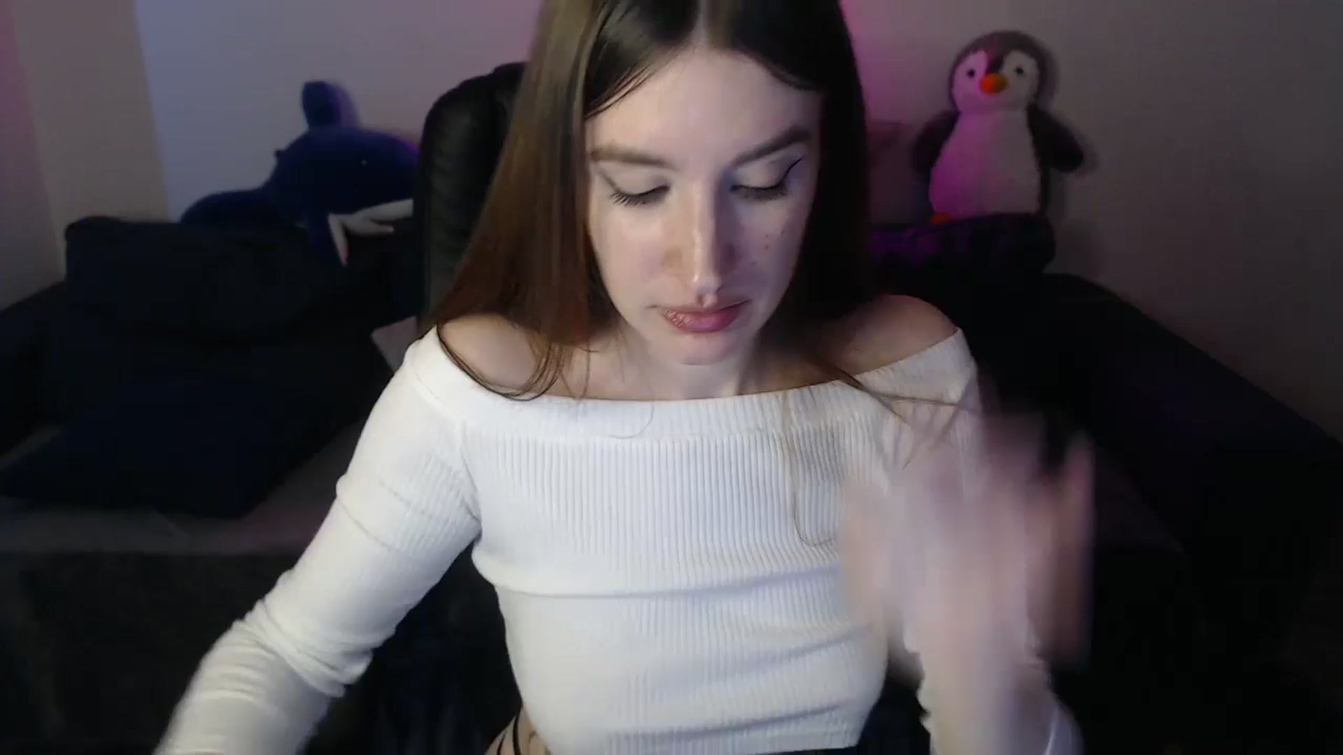 Gallery image thumbnail from Brocard's myfreecams stream on, 04/21/2025, 11:07 image 9 of 20