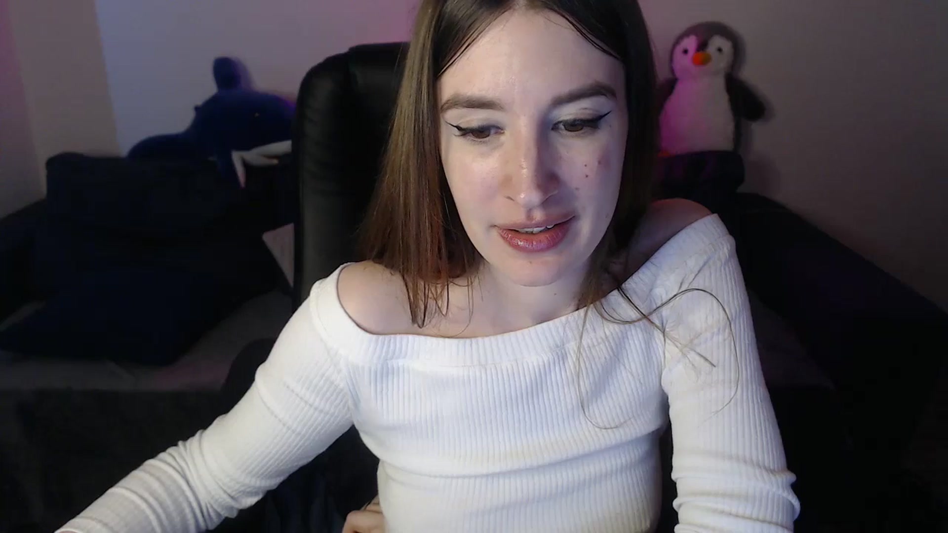 Gallery image thumbnail from Brocard's myfreecams stream on, 04/21/2025, 11:07 image 10 of 20