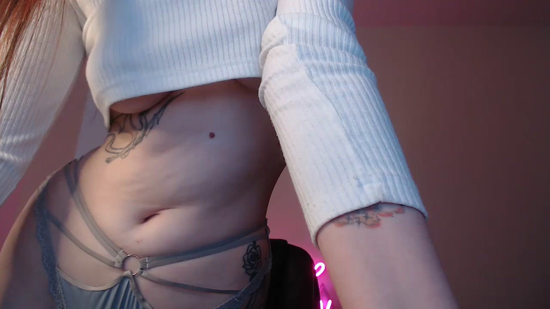Gallery image thumbnail from Brocard's myfreecams stream on, 04/22/2025, 09:02 image 8 of 20