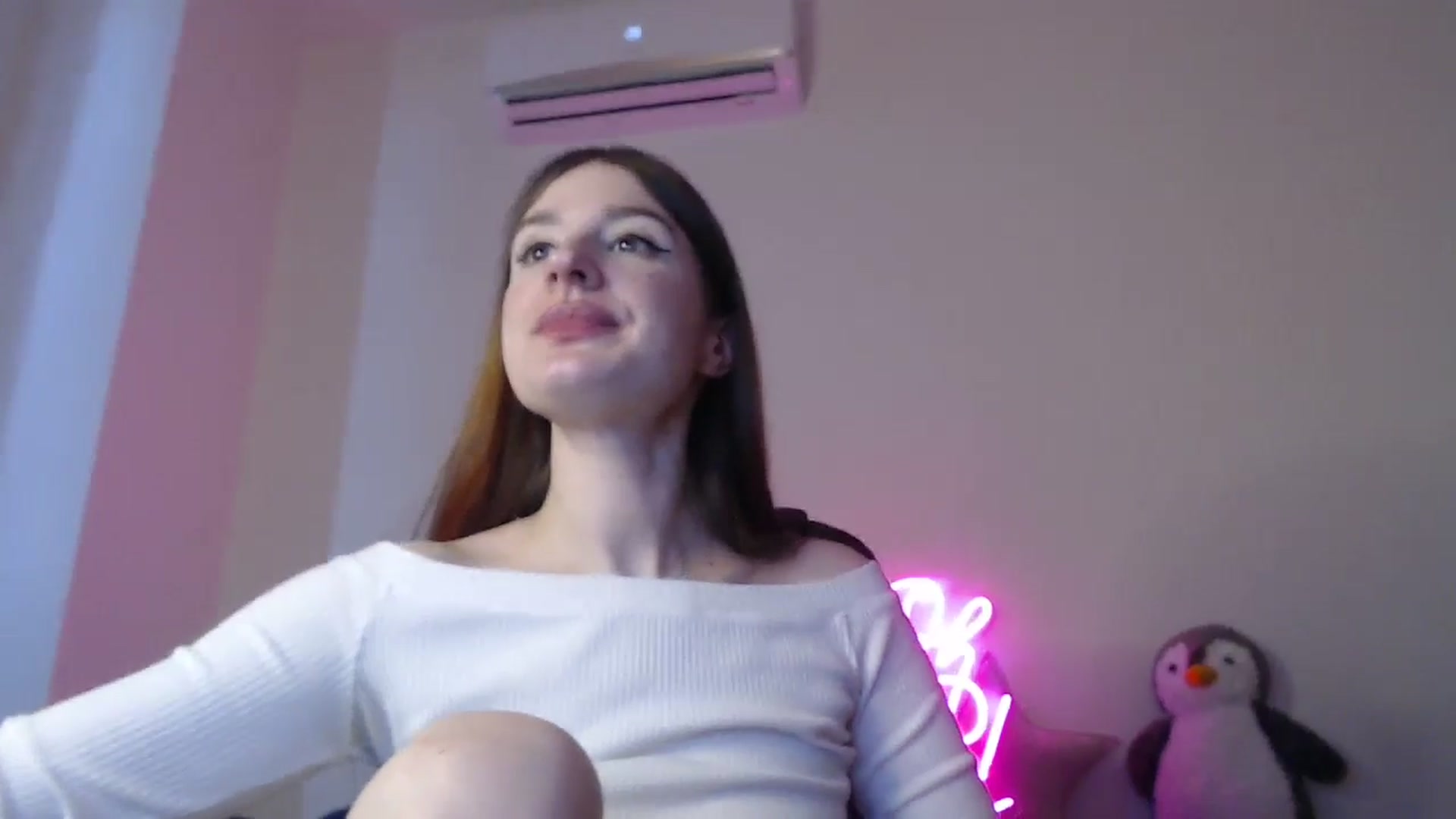 Gallery image thumbnail from Brocard's myfreecams stream on, 04/22/2025, 09:54 image 16 of 20