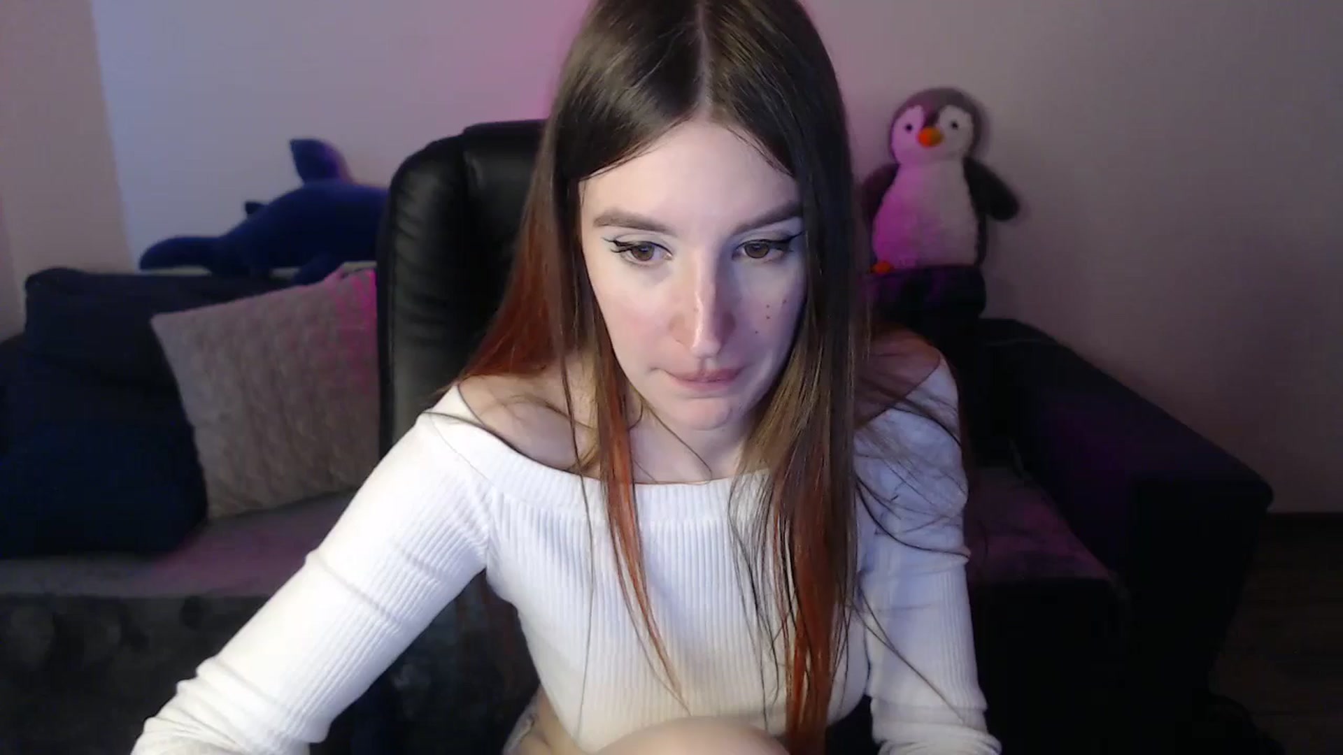 Gallery image thumbnail from Brocard's myfreecams stream on, 04/22/2025, 09:54 image 11 of 20