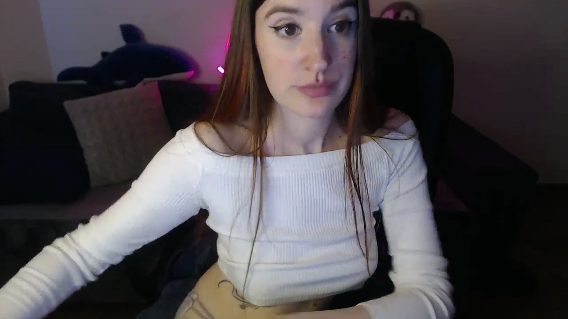 Gallery image thumbnail from Brocard's myfreecams stream on, 04/22/2025, 10:19 image 11 of 20