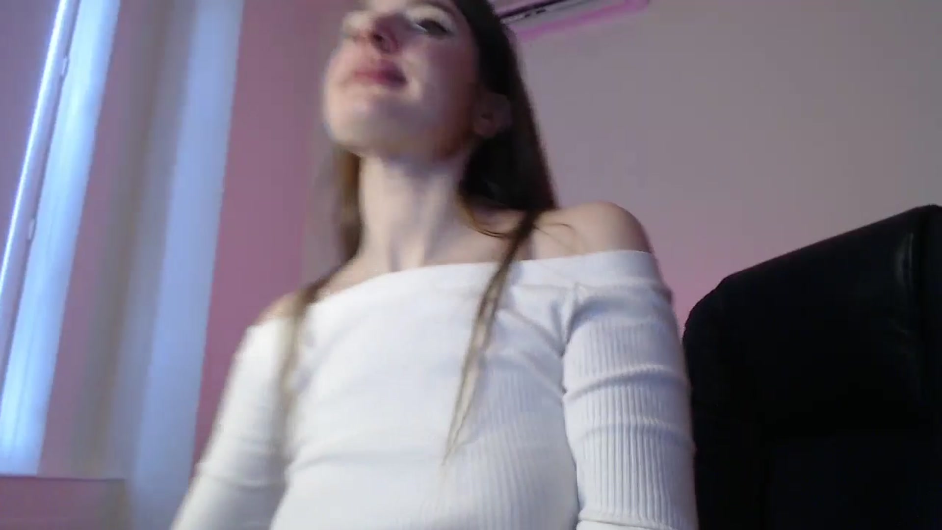 Gallery image thumbnail from Brocard's myfreecams stream on, 04/22/2025, 10:19 image 3 of 20