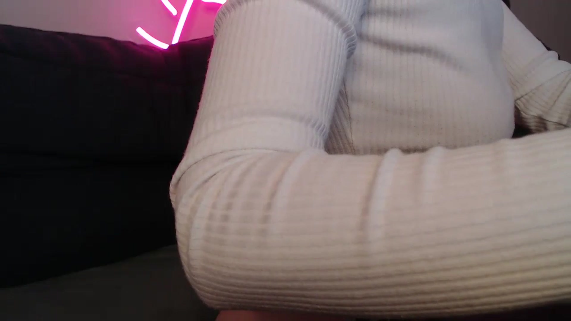 Gallery image thumbnail from Brocard's myfreecams stream on, 05/06/2025, 11:22 image 10 of 20