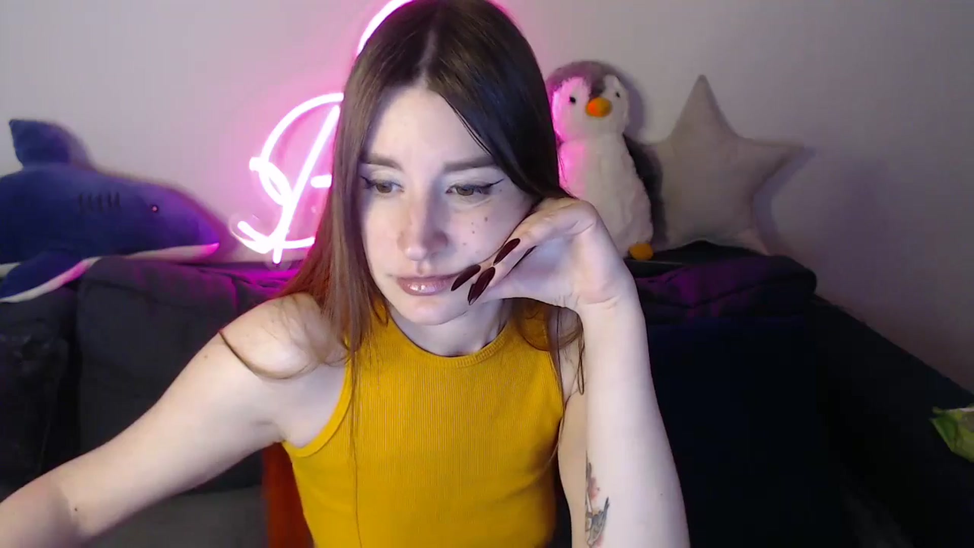 Gallery image thumbnail from Brocard's myfreecams stream on, 06/02/2025, 12:25 image 2 of 20