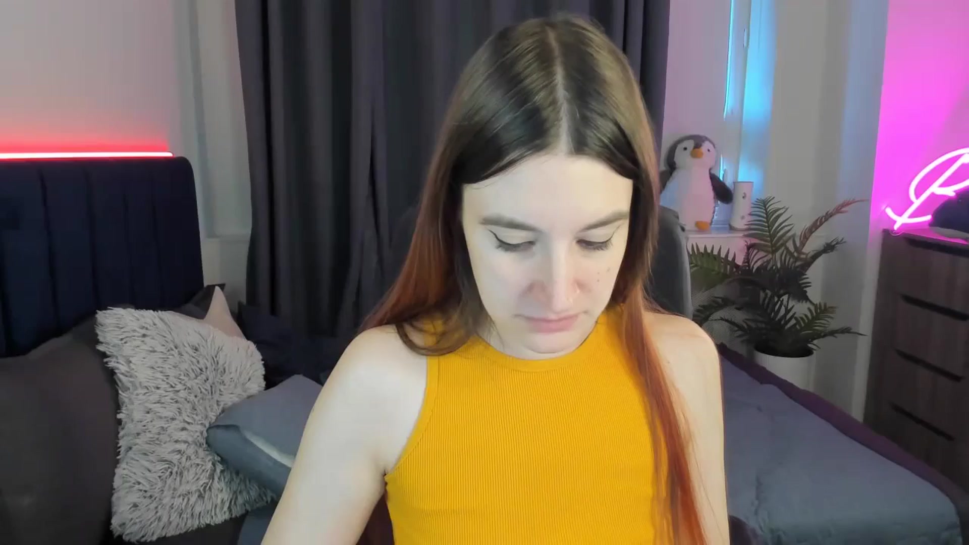 Gallery image thumbnail from Brocard's myfreecams stream on, 08/16/2025, 10:30 image 6 of 20