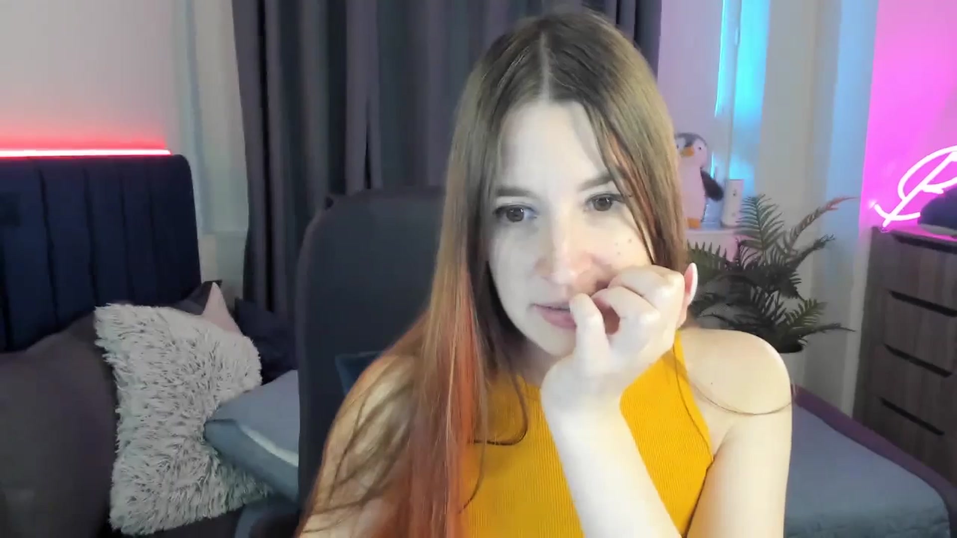 Gallery image thumbnail from Brocard's myfreecams stream on, 08/16/2025, 10:30 image 20 of 20