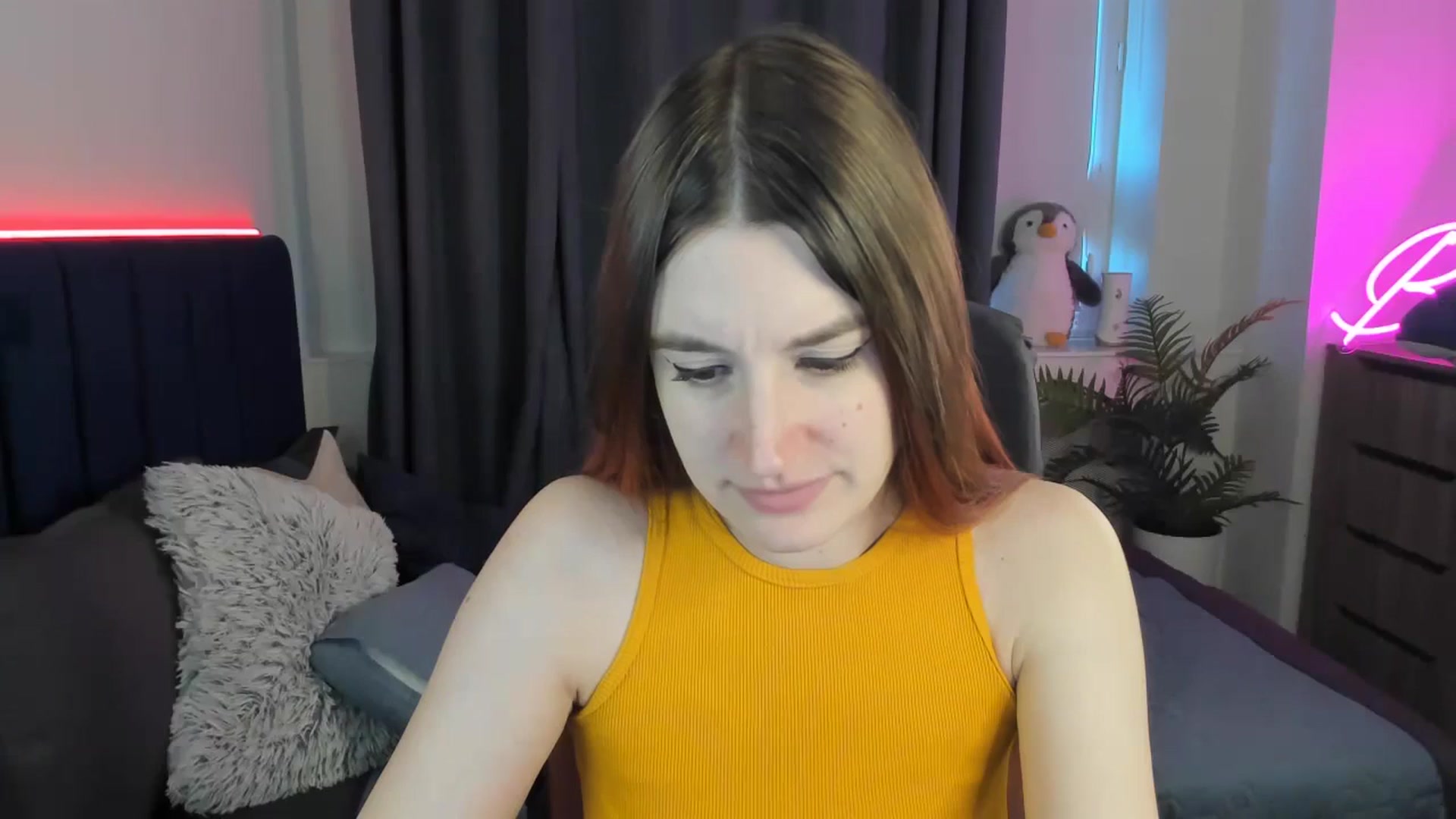 Gallery image thumbnail from Brocard's myfreecams stream on, 08/16/2025, 10:30 image 2 of 20
