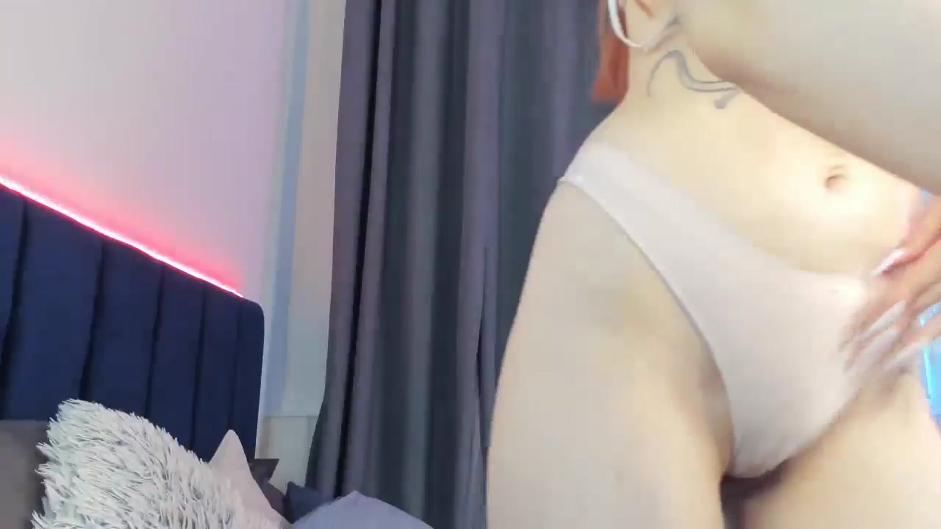 Gallery image thumbnail from Brocard's myfreecams stream on, 08/17/2025, 10:53 image 11 of 20
