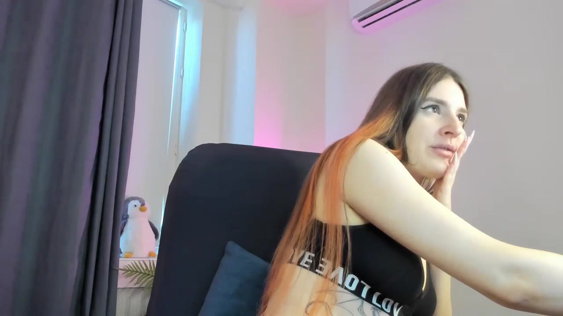 Gallery image thumbnail from Brocard's myfreecams stream on, 08/22/2025, 09:46 image 8 of 20