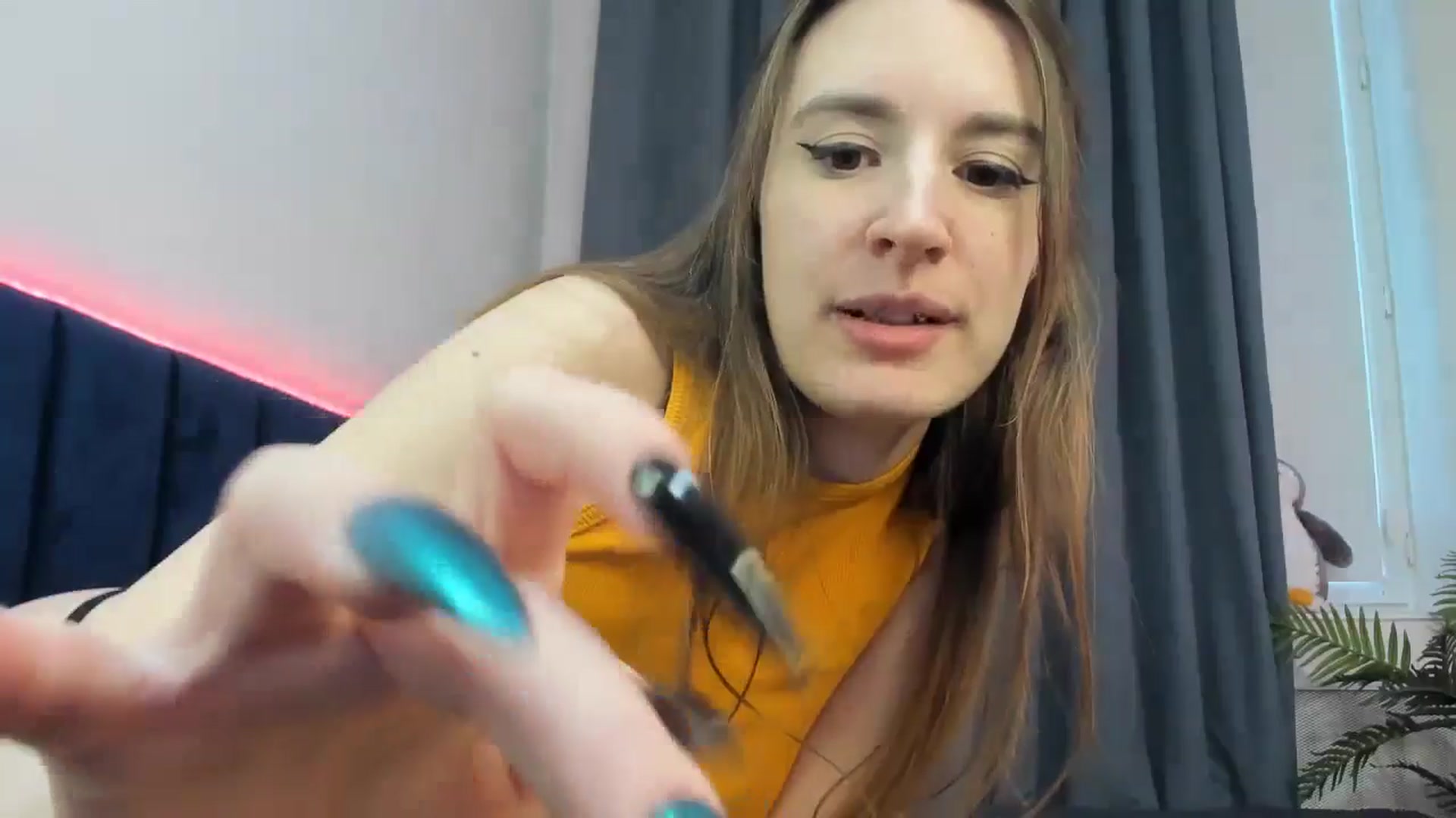 Gallery image thumbnail from Brocard's myfreecams stream on, 11/04/2025, 12:20 image 8 of 20