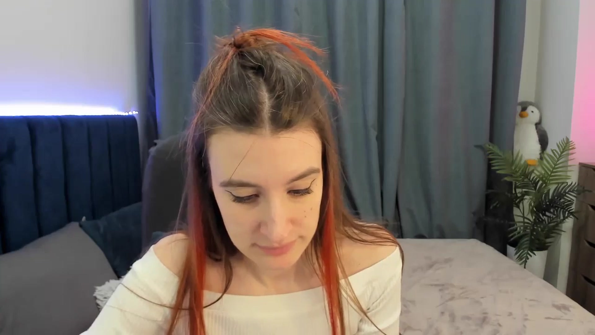 Gallery image thumbnail from Brocard's myfreecams stream on, 12/02/2025, 11:41 image 9 of 20