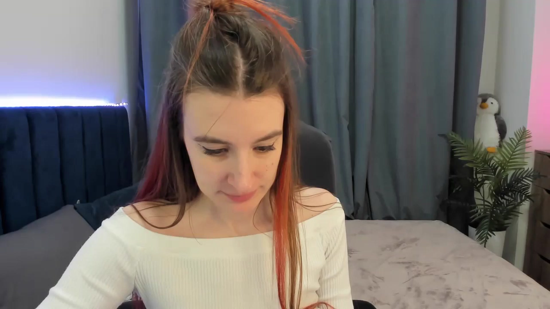 Gallery image thumbnail from Brocard's myfreecams stream on, 12/02/2025, 11:41 image 6 of 20