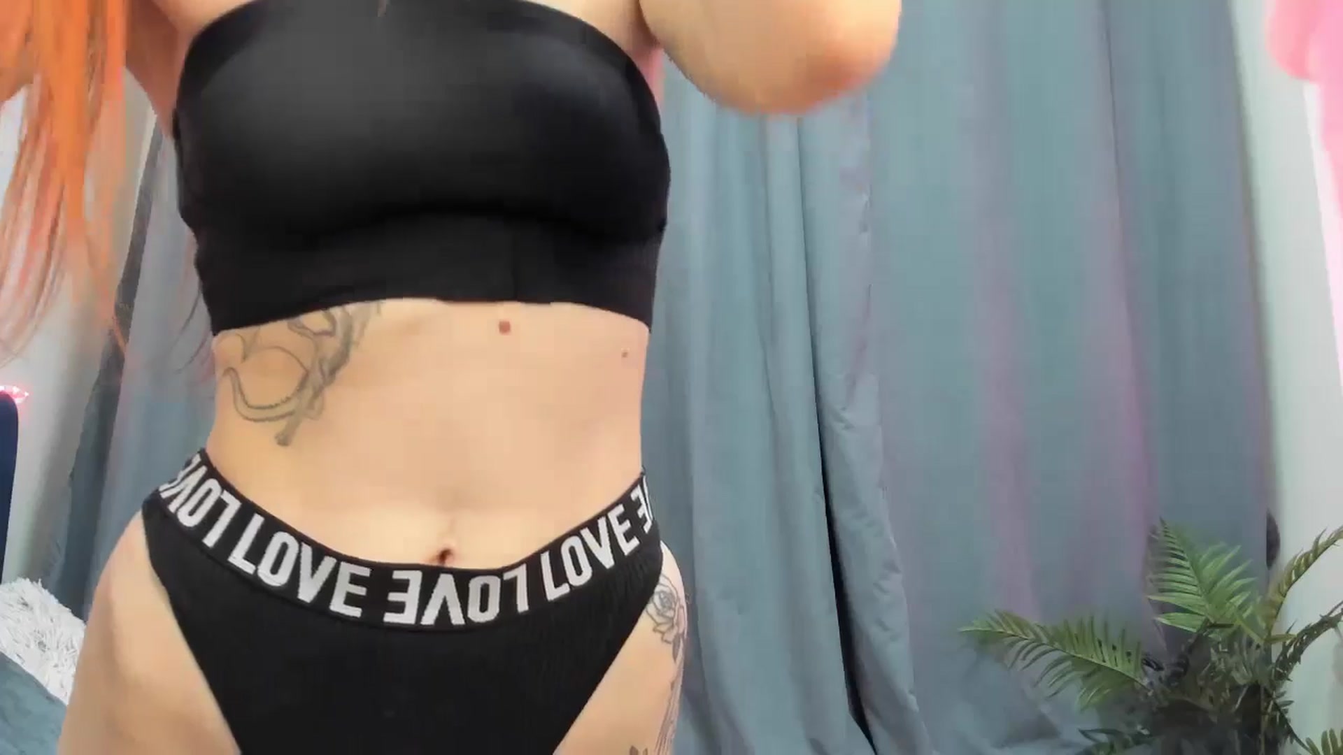 Gallery image thumbnail from Brocard's myfreecams stream on, 12/22/2025, 14:17 image 11 of 20