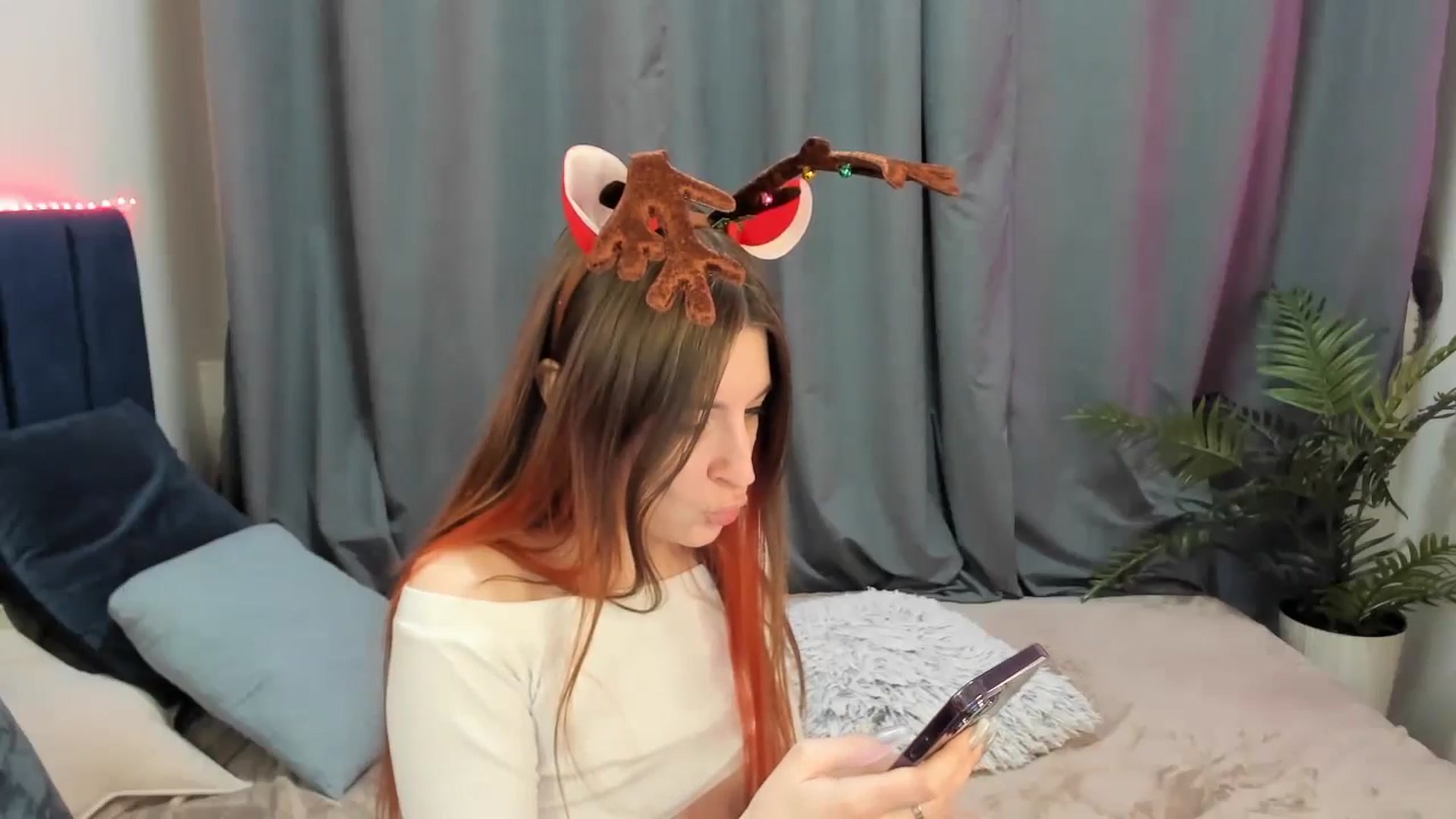 Gallery image thumbnail from Brocard's myfreecams stream on, 12/24/2025, 12:43 image 17 of 20