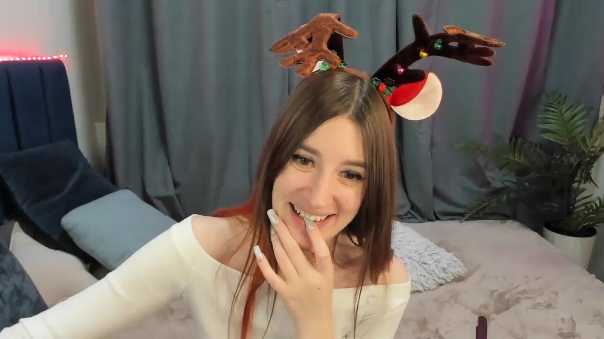 Gallery image thumbnail from Brocard's myfreecams stream on, 12/24/2025, 13:24 image 2 of 20