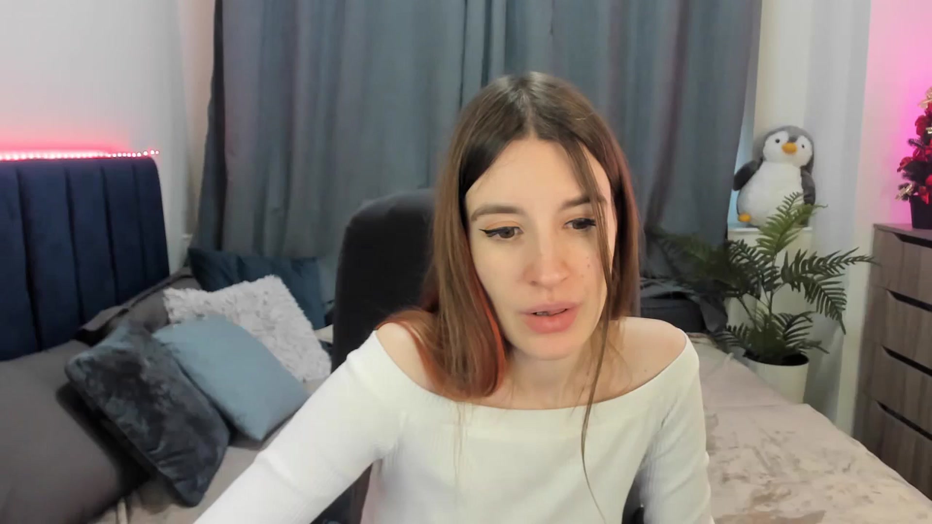 Gallery image thumbnail from Brocard's myfreecams stream on, 02/15/2026, 10:16 image 4 of 20