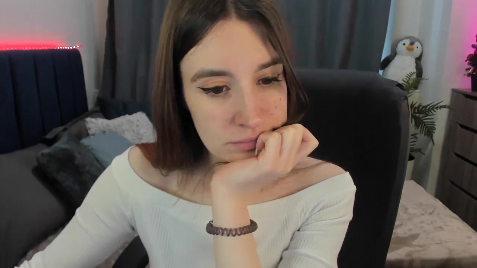Gallery image thumbnail from Brocard's myfreecams stream on, 02/15/2026, 10:50 image 11 of 20