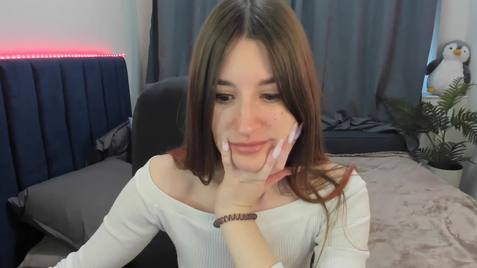 Gallery image thumbnail from Brocard's myfreecams stream on, 02/17/2026, 11:33 image 2 of 20