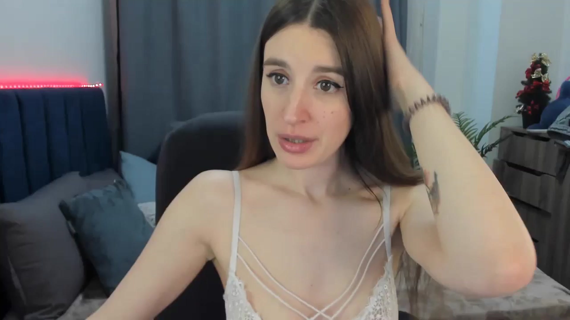 Gallery image thumbnail from Brocard's myfreecams stream on, 03/21/2026, 12:55 image 1 of 20