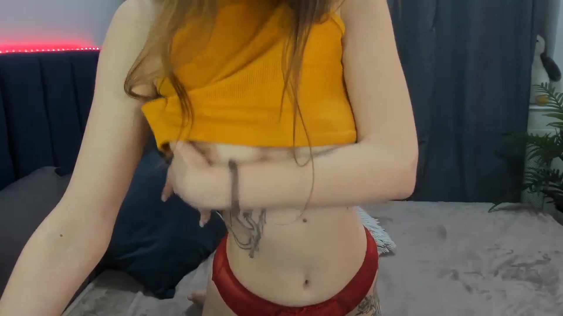 Gallery image thumbnail from Brocard's myfreecams stream on, 03/27/2026, 13:39 image 4 of 20