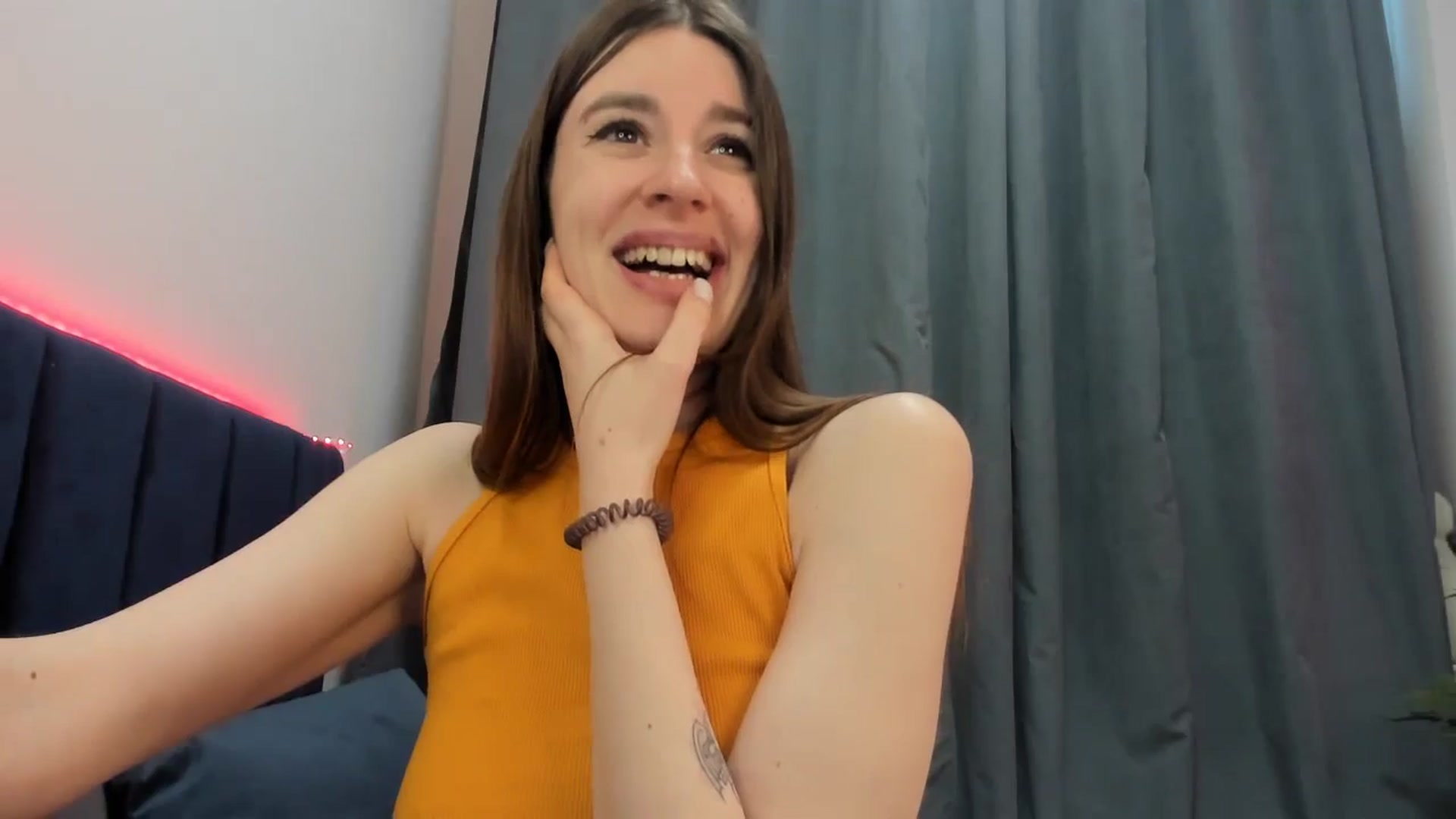 Gallery image thumbnail from Brocard's myfreecams stream on, 03/27/2026, 13:39 image 11 of 20