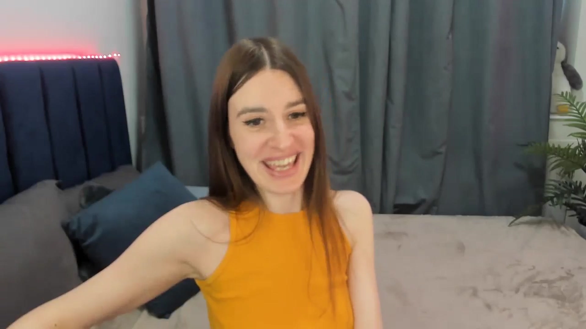 Gallery image thumbnail from Brocard's myfreecams stream on, 03/27/2026, 14:07 image 18 of 20