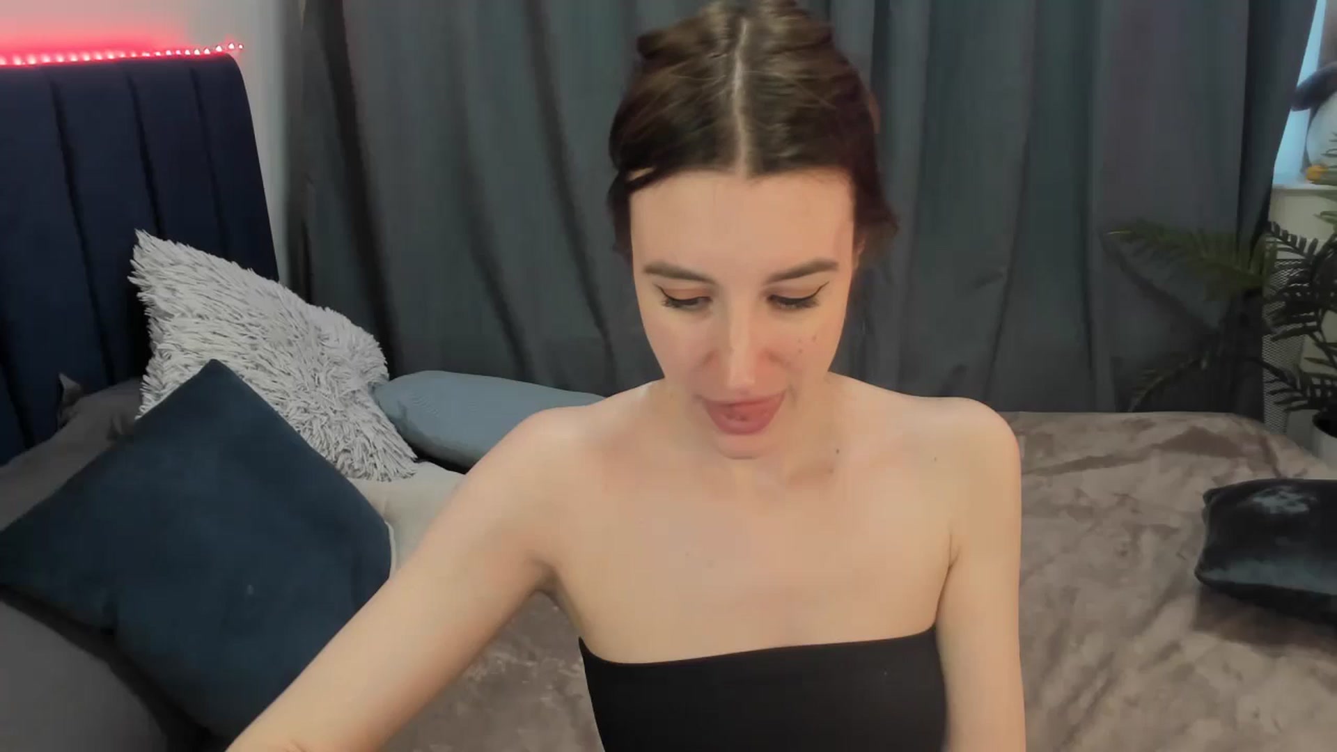 Gallery image thumbnail from Brocard's myfreecams stream on, 04/03/2026, 11:26 image 1 of 20
