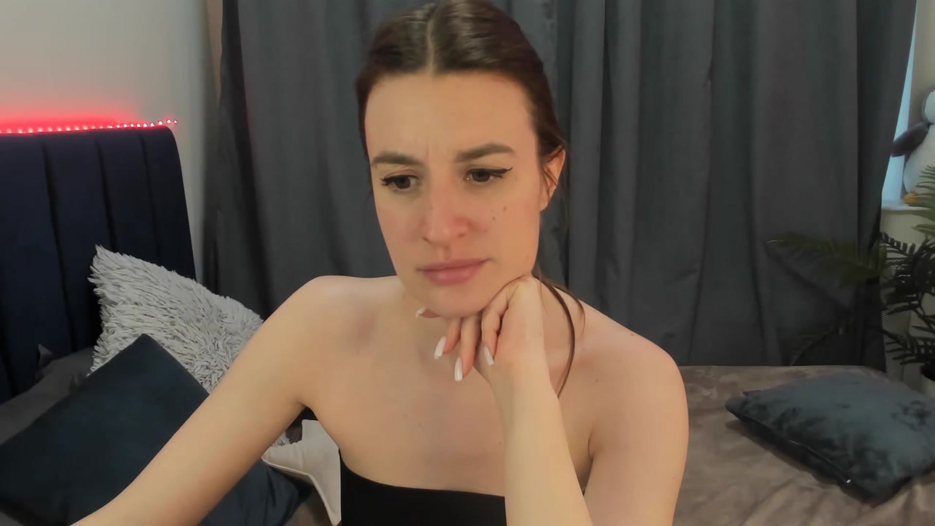 Gallery image thumbnail from Brocard's myfreecams stream on, 04/03/2026, 12:46 image 4 of 20