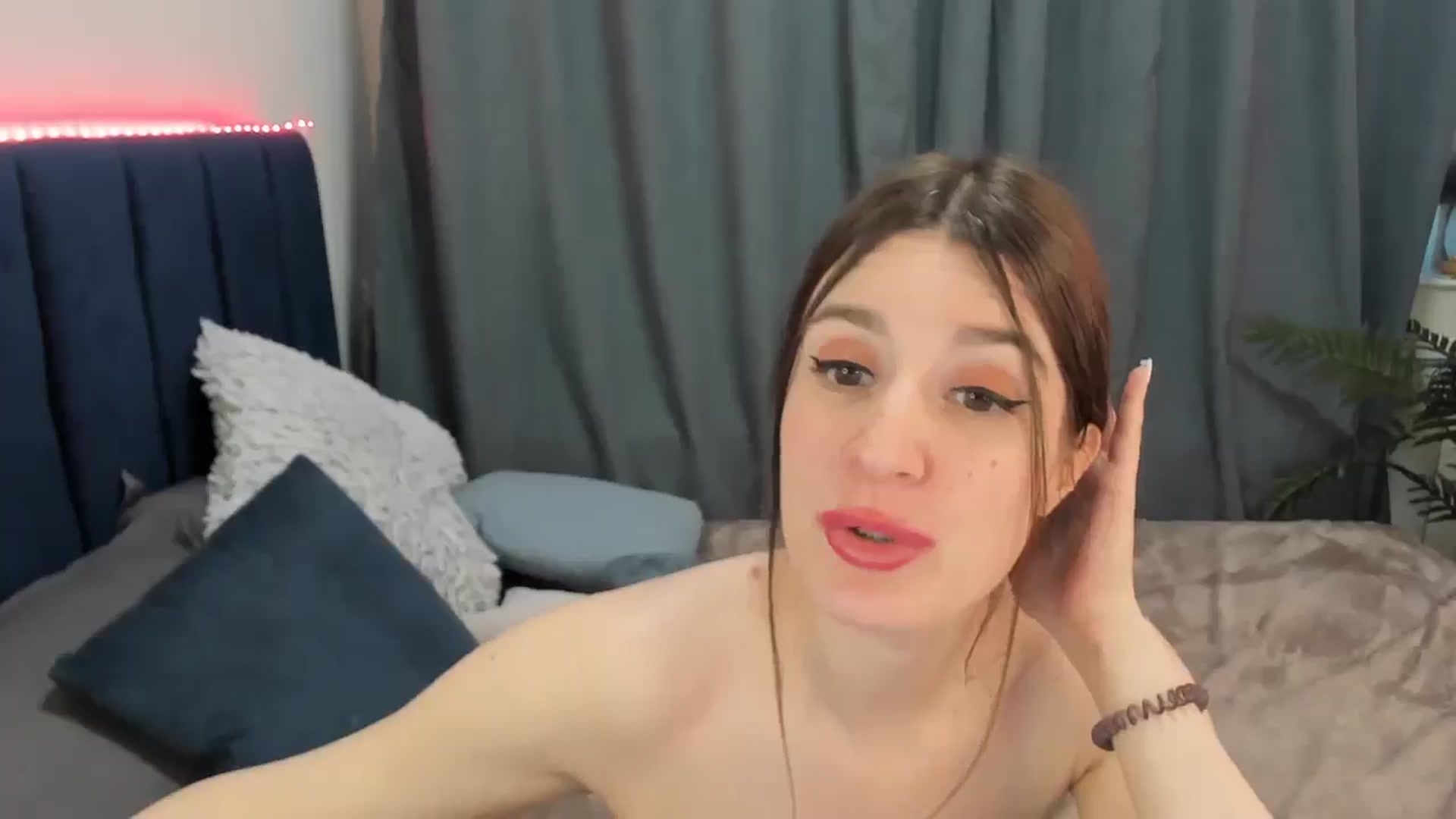 Gallery image thumbnail from Brocard's myfreecams stream on, 04/04/2026, 10:54 image 6 of 20