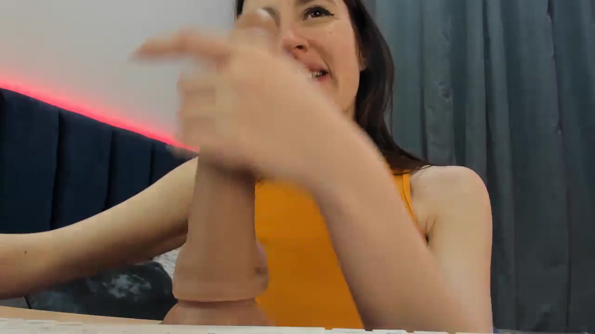 Gallery image thumbnail from Brocard's myfreecams stream on, 04/08/2026, 10:38 image 18 of 20