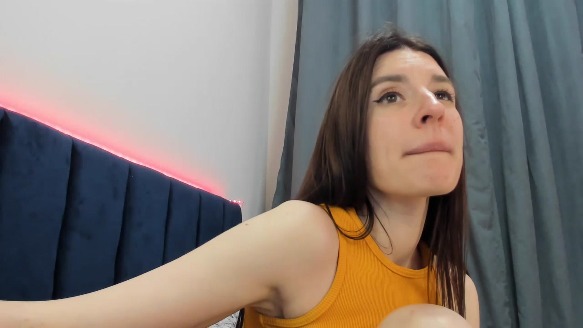 Gallery image thumbnail from Brocard's myfreecams stream on, 04/08/2026, 13:13 image 17 of 20